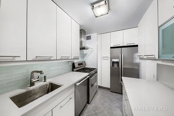 Sold by Halstead Real Estate | media 3