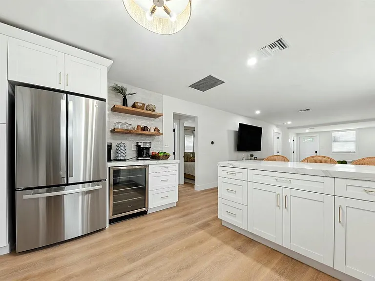 125 NW 3rd Ave — Photo 7
