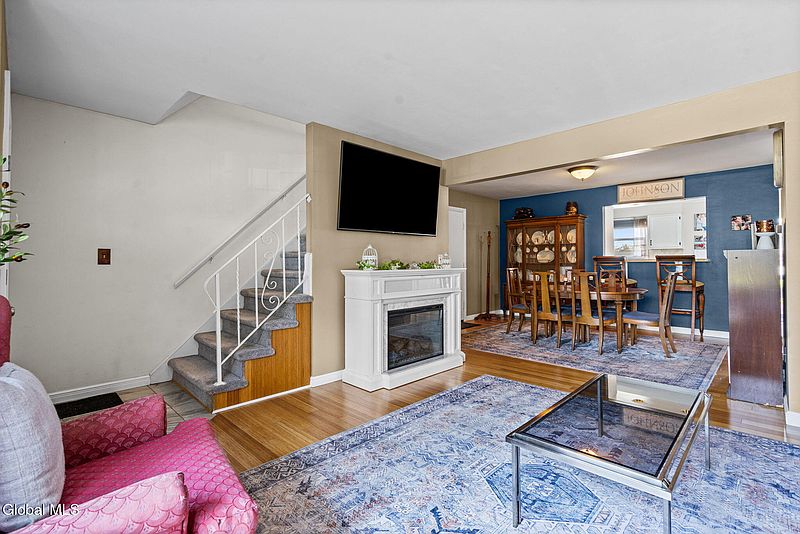 4th image of 1229 Coplon Avenue