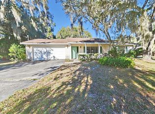 1255 S Estate Point, Inverness, FL 34450