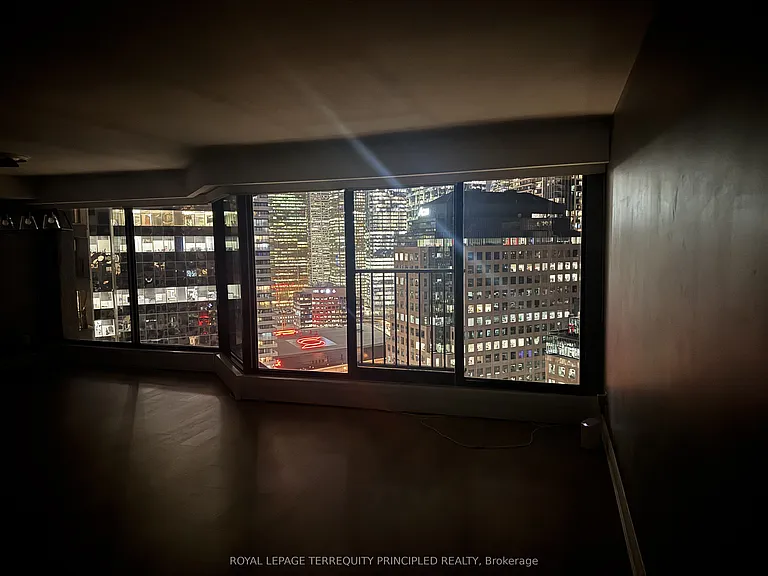 55 Harbour Sq #3413 — Photo 30