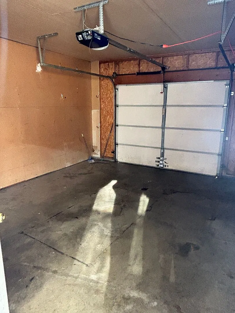 1022 Main Street Apartments, LLC — Photo 1