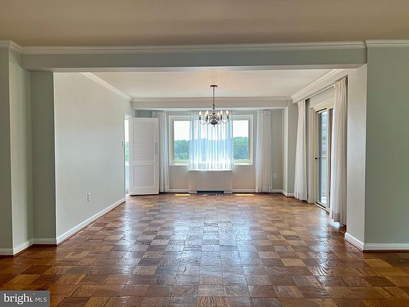 3rd image of 4201 Cathedral Ave NW #924EA