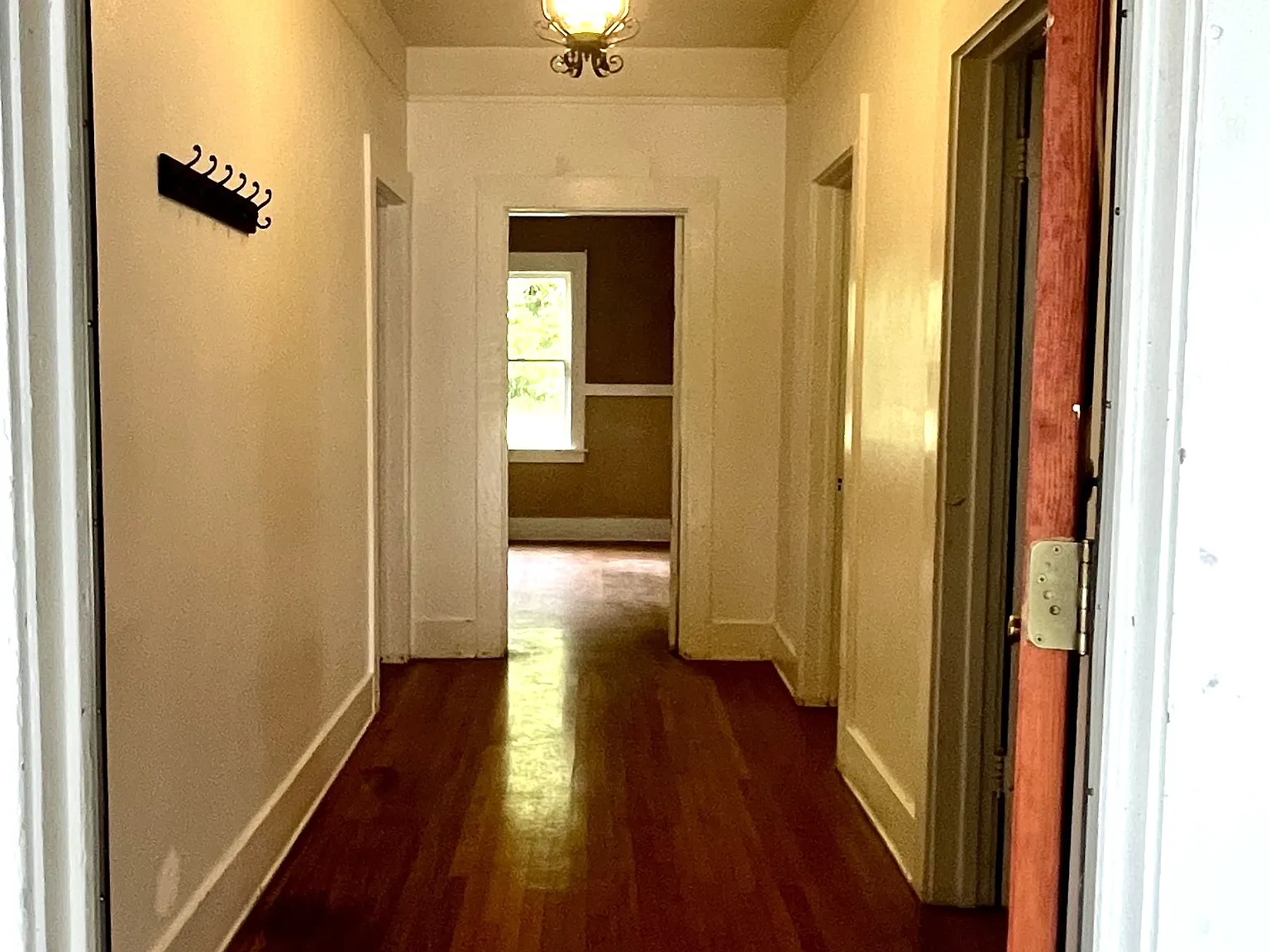 1640 Union St — Photo 2