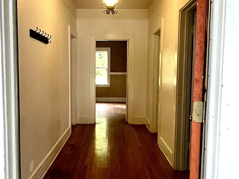 1640 Union St — Photo 2