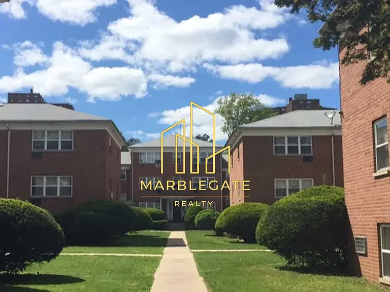 111-112 Lincoln Ave #77B — Photo 1