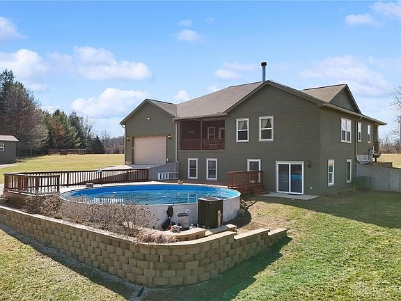 3rd image of 78 Inwood Rd