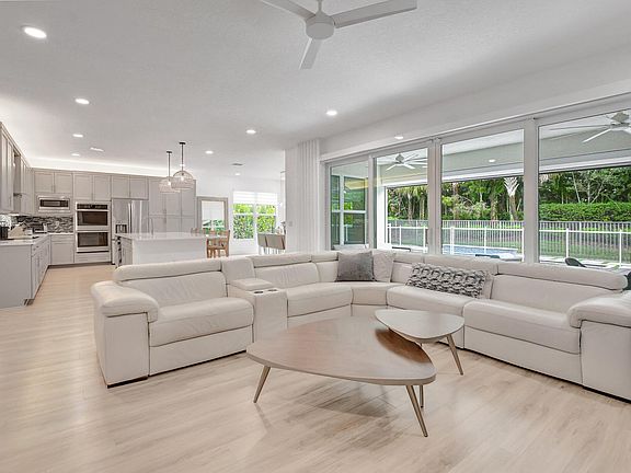 3rd image of 15226 Waterleaf Lane