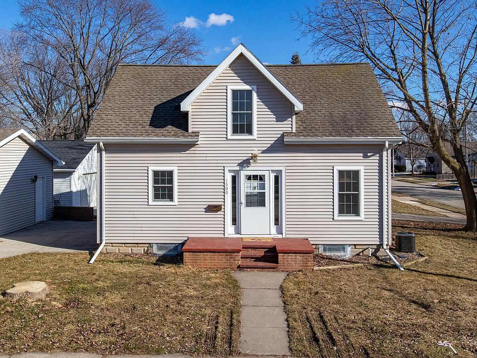 1500 N Summit St, Appleton, WI 54914 Zillow