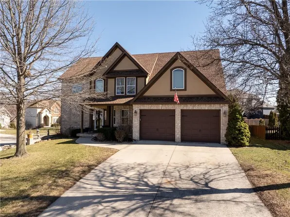 9423 N Campbell Ct, Kansas City, MO 64155