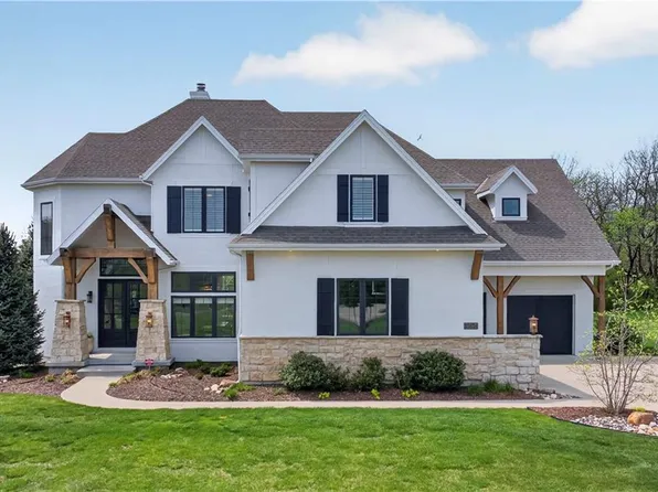 16404 Rosehill St, Overland Park, KS 66221