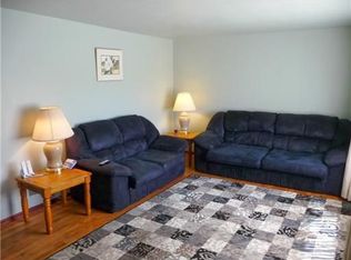 1479 Gene Dr, Pittsburgh, PA 15234