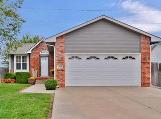 1925 S Honeytree Cir, Wichita, KS 67207