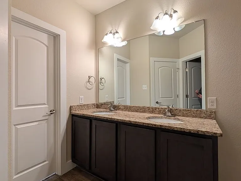 711 Gristmill Dr — Photo 19