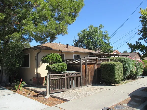 562 Madison Ave photo 1