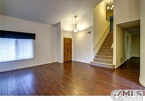 3rd image of 9045 Pimpernel Dr