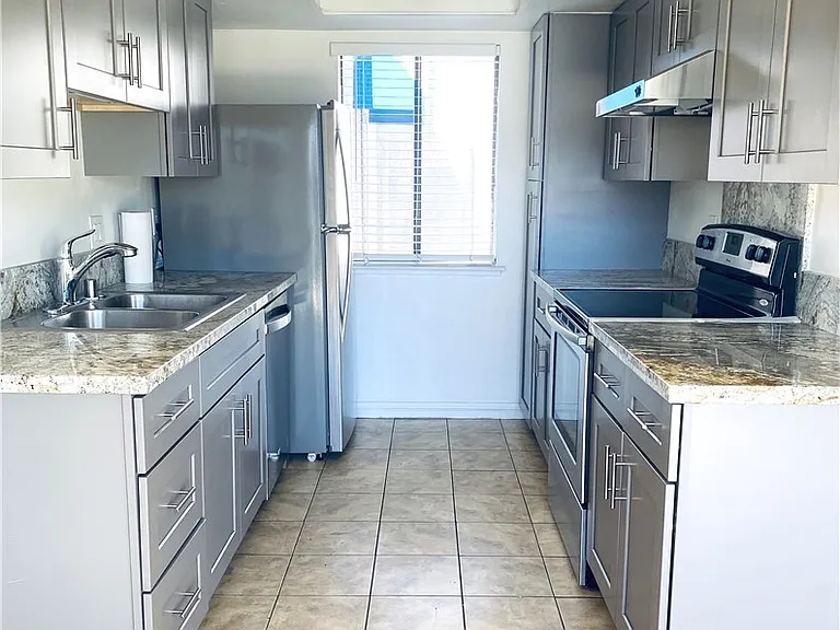 4331 Sanderling Cir #48 — Photo 6