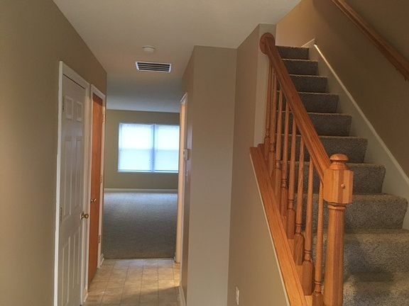 2nd image of 392 Glenside Ct