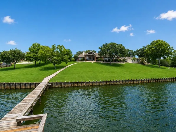 430 Fawn Rd, Livingston, TX 77351
