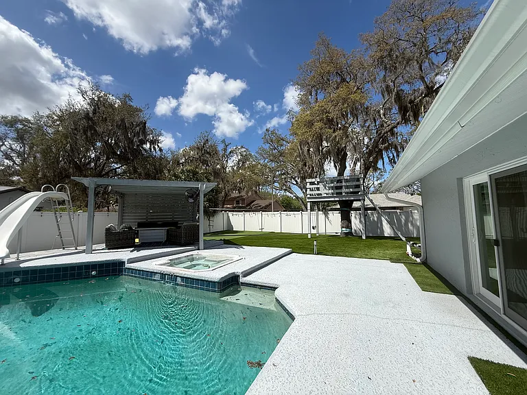 109 Bessemer Cir — Photo 27