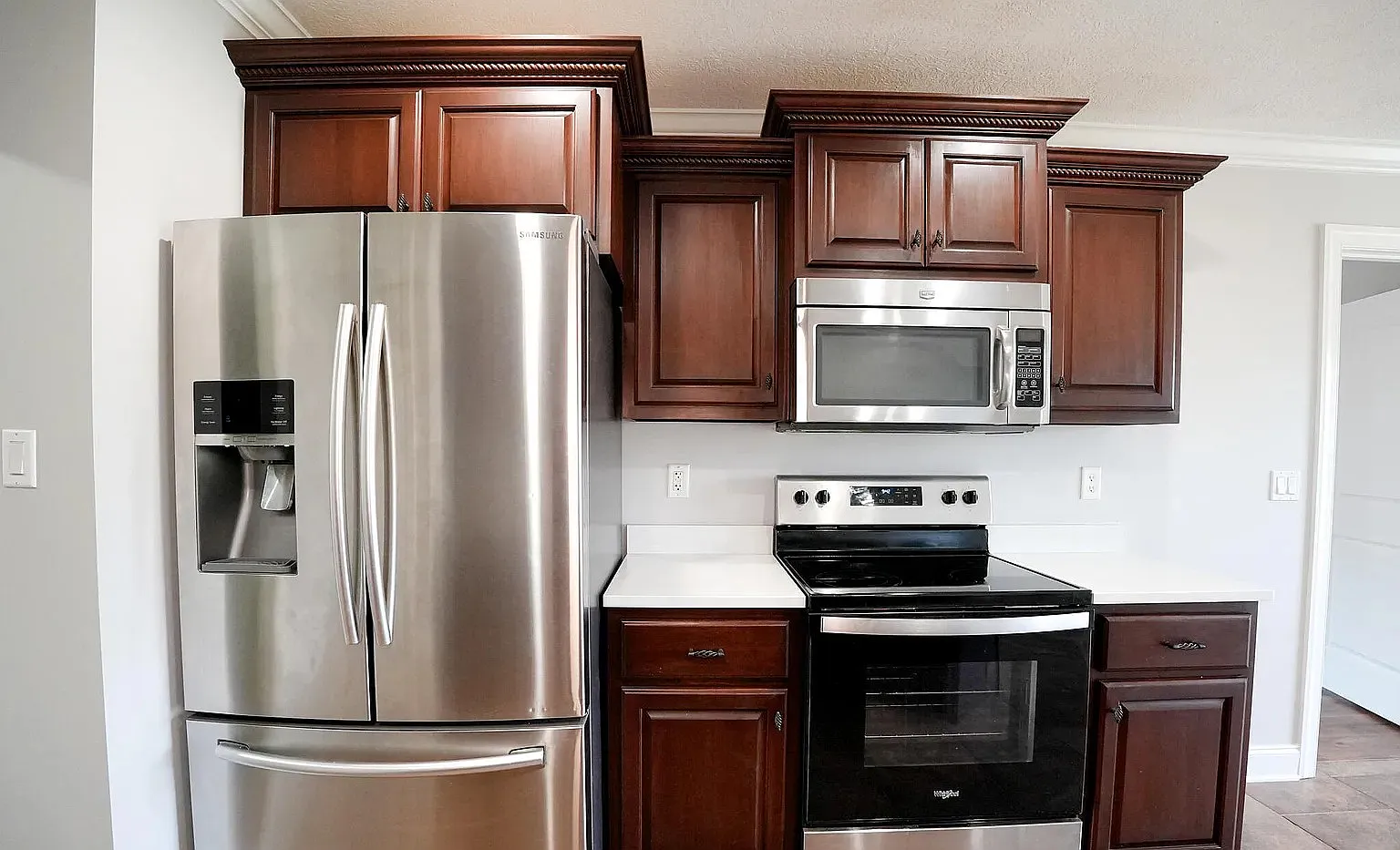 3 bed, 1644 sqft, $2,600 — Photo 3