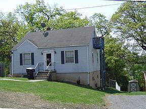 1st image of 2122 Larchwood Ave NE