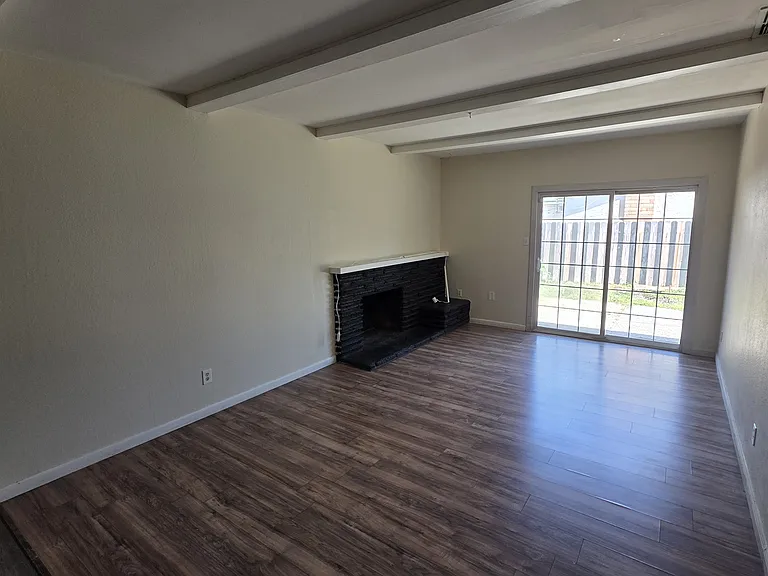 3524 Huntsman Dr — Photo 7