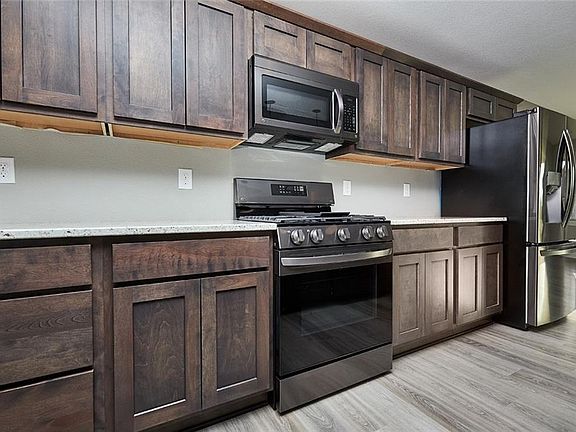 5th image of 3603 NW Reinhart Dr
