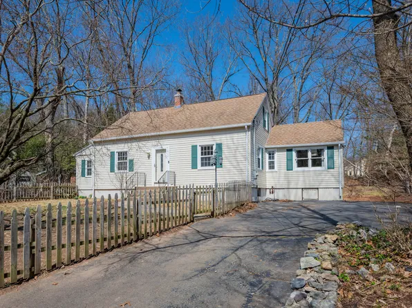 7 North Forest Circle, West Haven, CT 06516