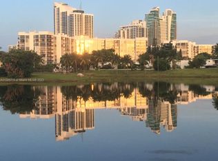 1000 Parkview Dr APT 325, Hallandale Beach, FL 33009