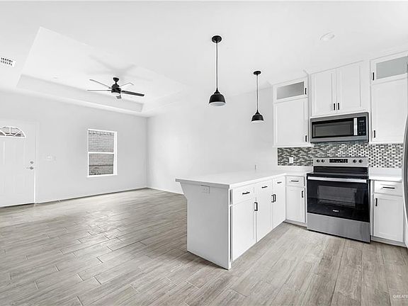 3rd image of 1507 Playa Dr