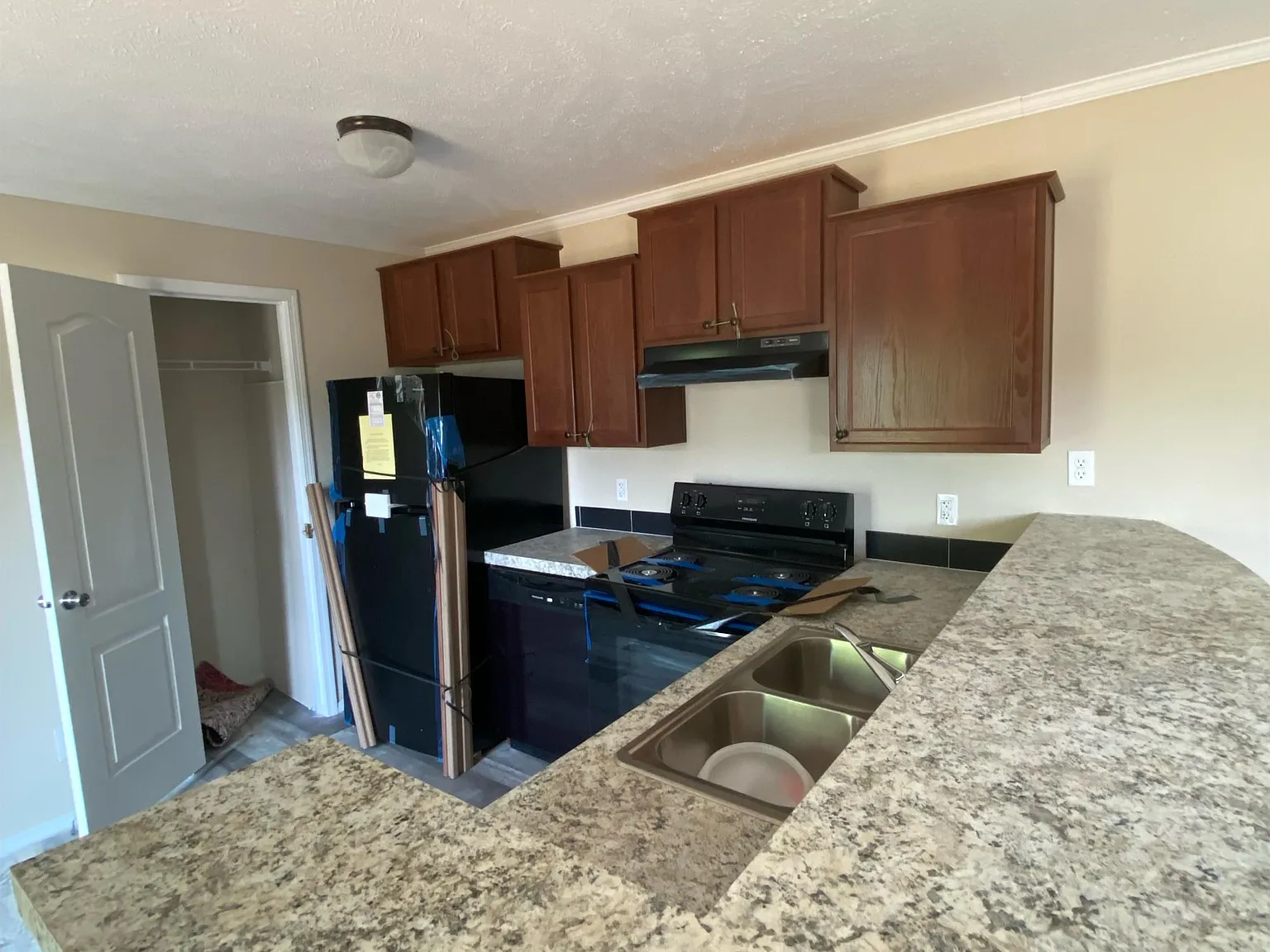 Rockport Estates - 7 — Photo 4