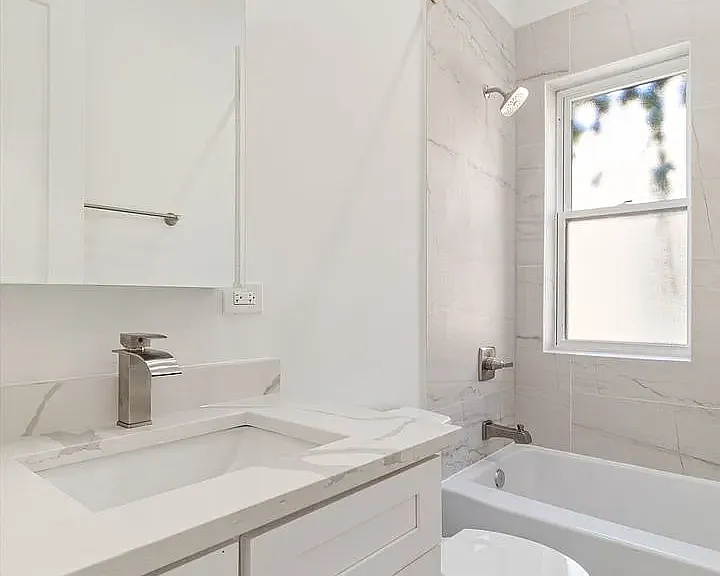 2520 N Mozart St #1R — Photo 9