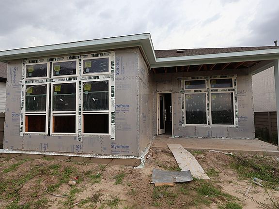 5th image of 2555 Mission Heights Way