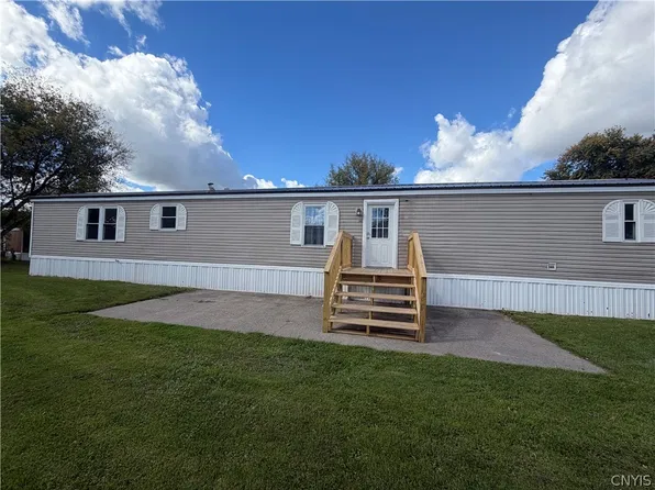 26 Bell Ln, Freeville, NY 13068