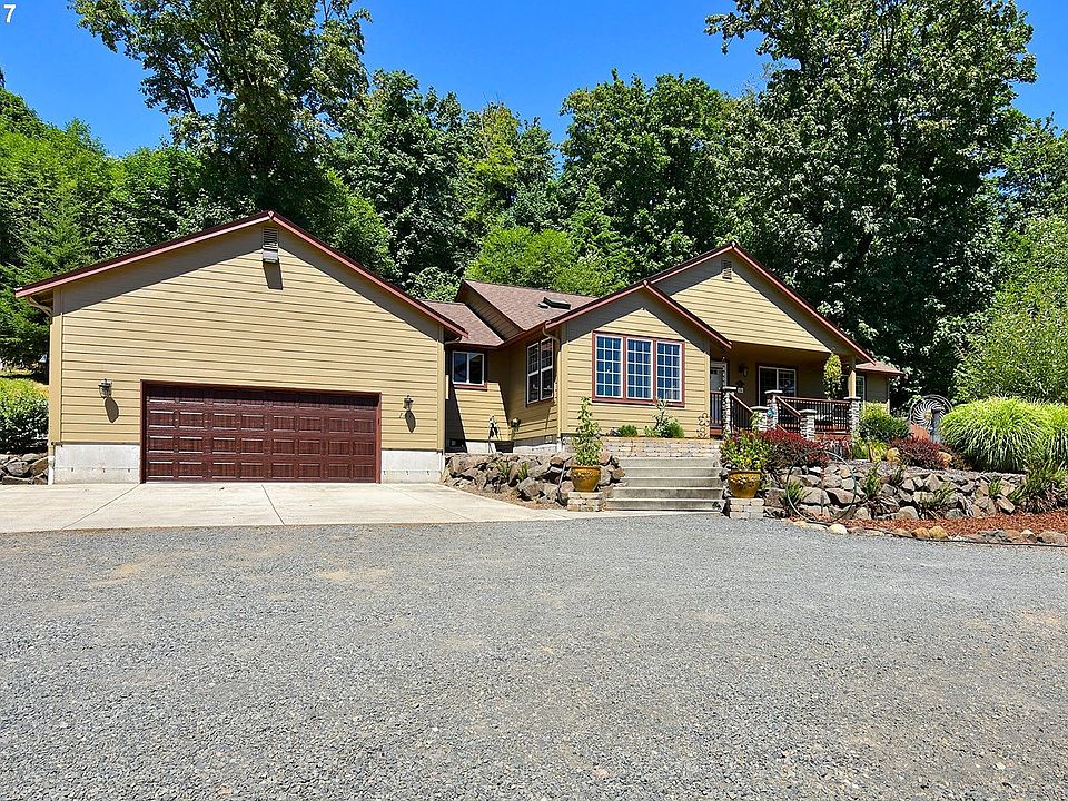 1st image of 147 Bunting Dr
