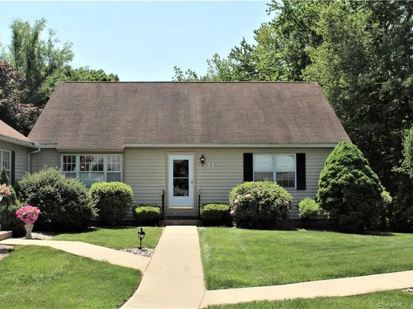 5 Curry Cross Court, Suffield, CT 06078