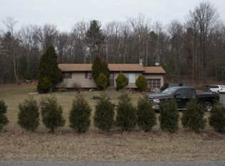 202 Williams Ct, Stroudsburg, PA 18360