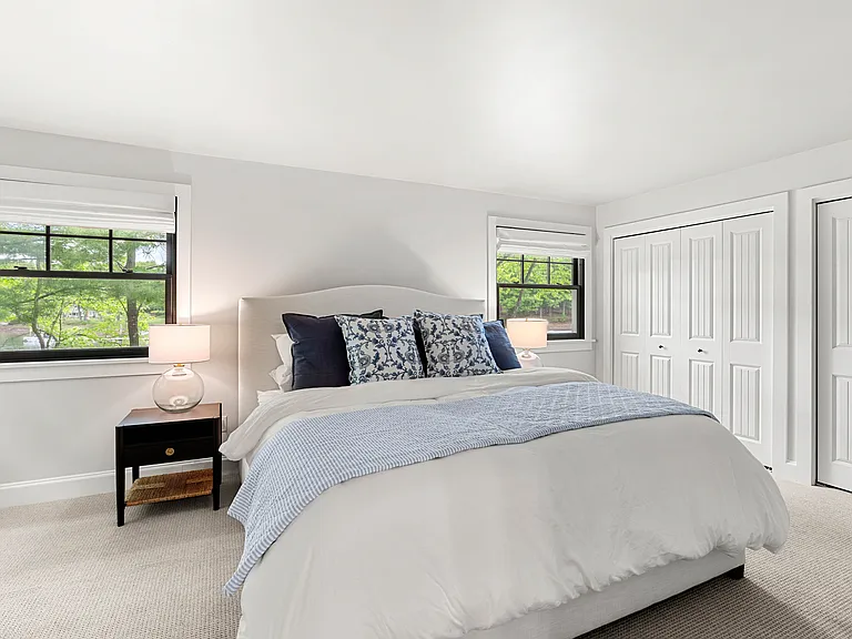 6 Sagamore Grv — Photo 53