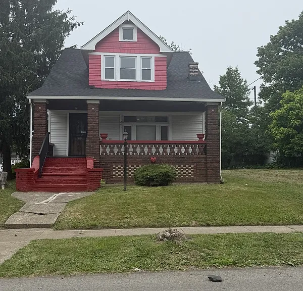 11201 Revere Ave — Photo 1