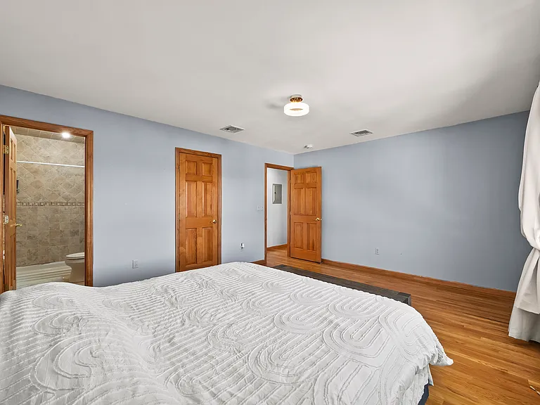 391 Taylor Ave #2 — Photo 10