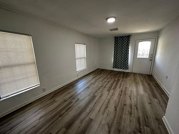 2nd image of 501 N 16th St
