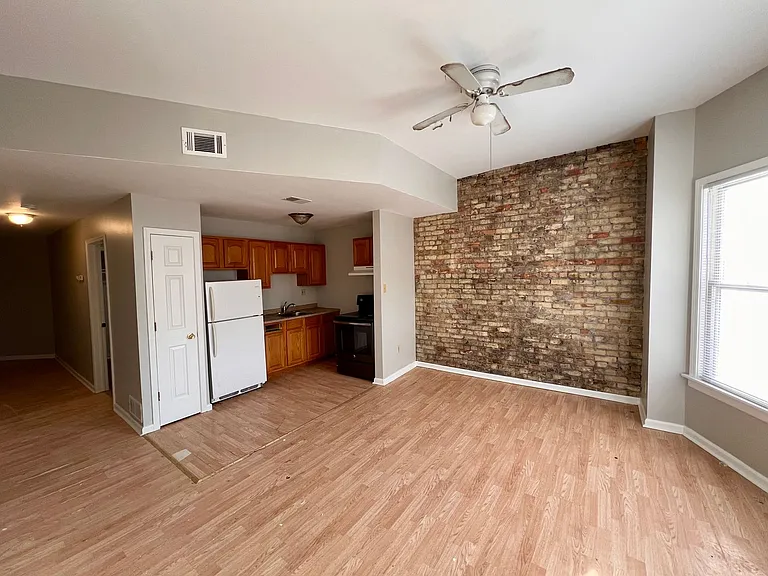 1718-34 E Lafayette Pl — Photo 44