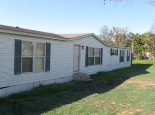 211 E Houston St, Henrietta, TX 76365