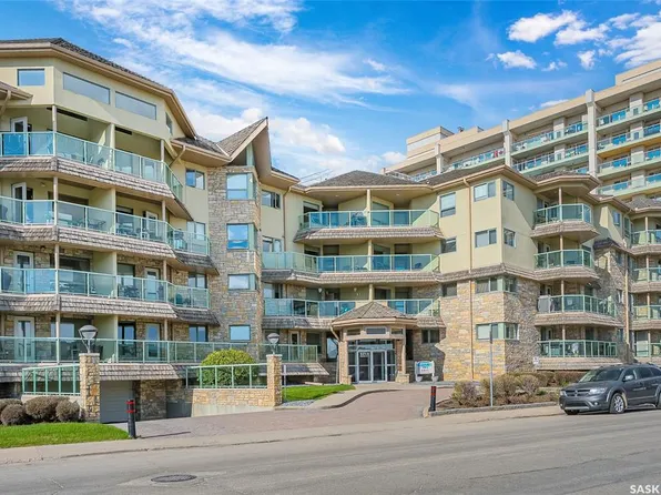 UNIT 215-2213 Adelaide STREET E, Saskatoon, SK S7J 0J6