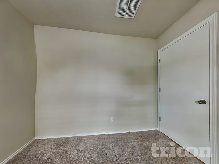 5208 Saddle Club Dr — Photo 9
