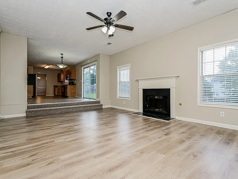 2088 Strang Blvd — Photo 4