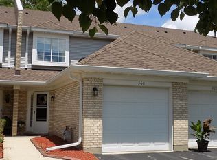 366 Lakeview Cir, Bolingbrook, IL 60440