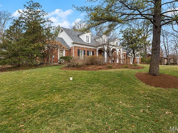 4th image of 1691 Frontenac Woods Ln