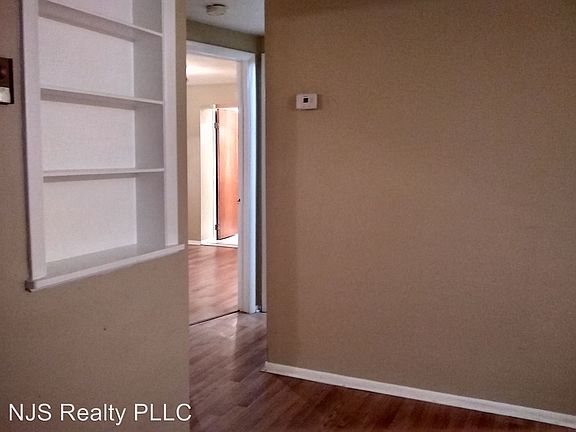 4th image of 3300 Maitland Dr